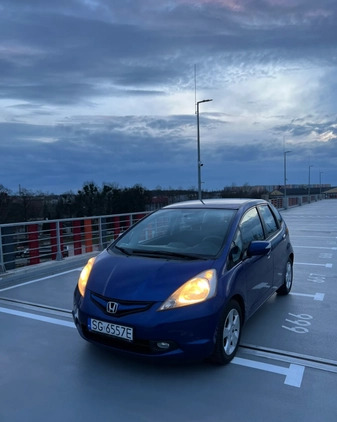 Honda Jazz cena 18500 przebieg: 175000, rok produkcji 2009 z Gliwice małe 232